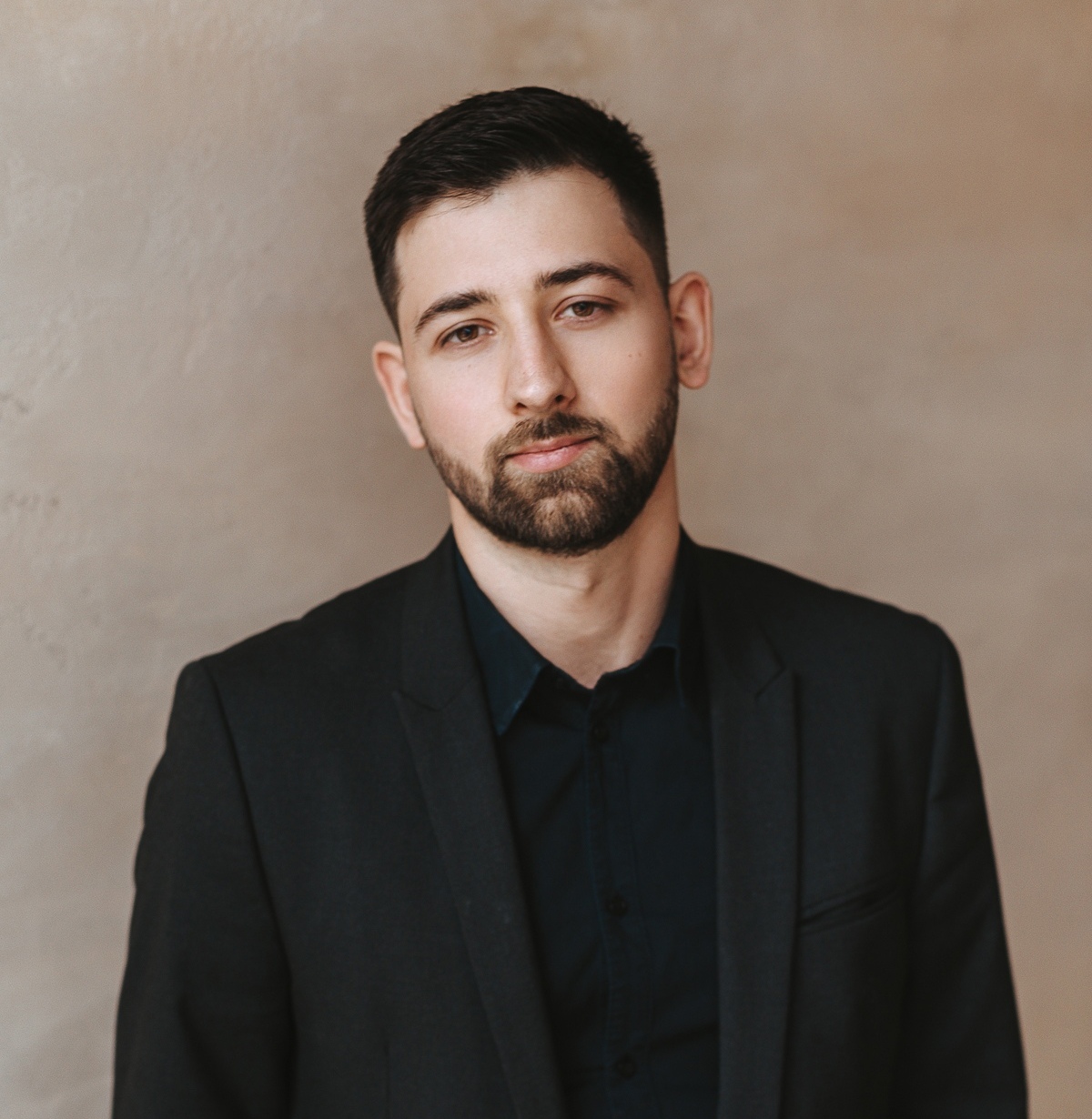 Фото сотрудника